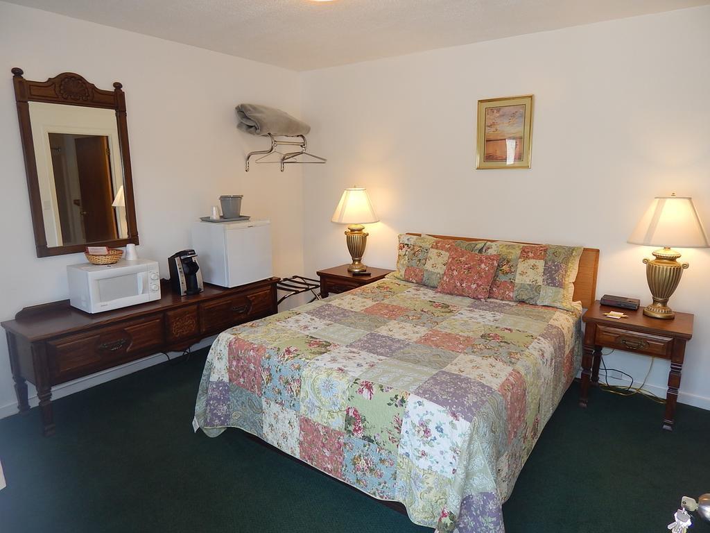 Acadia Sunrise Motel Trenton Quarto foto